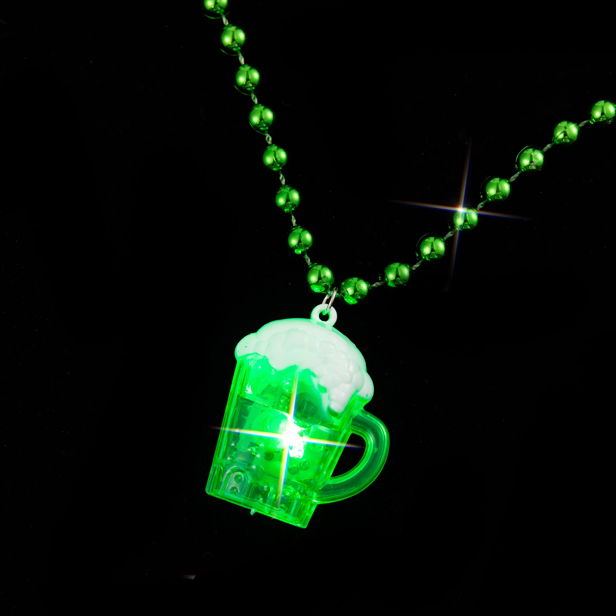 Collana da 5 pezzi per il giorno di San Patrizio Collana con ciondolo irlandese Collana con coppa di birra Festa da parata Collana fortunata verde Festa di San Patrizio